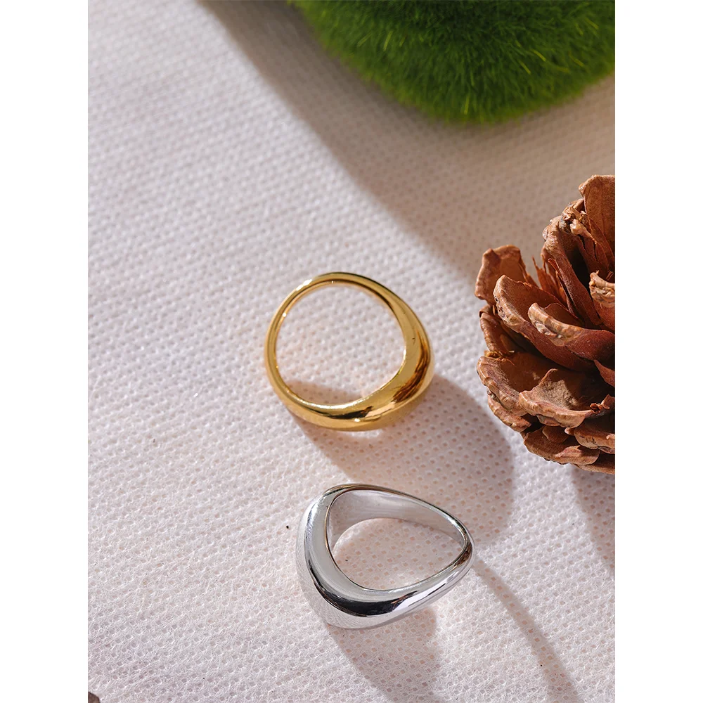 Classic Geometric Ring